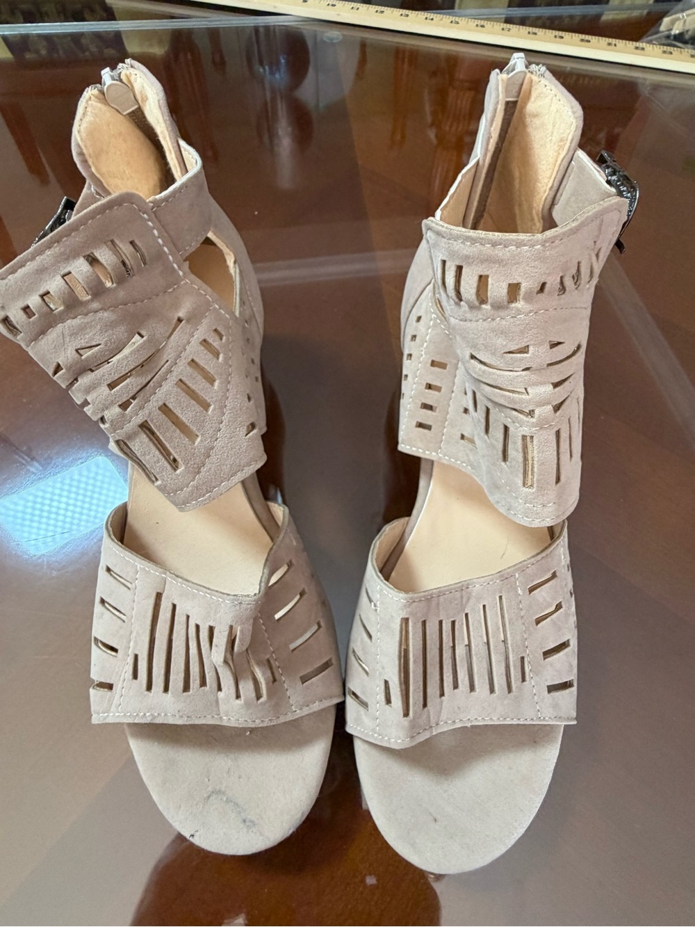 Women’s Open-Toe Cutout Ankle-Wrap Sandals in Taupe